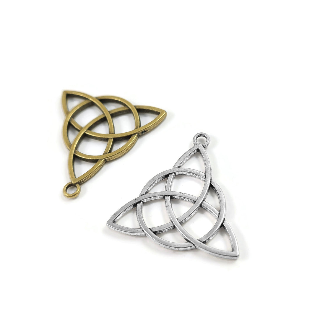 2 pendentifs triangle celtique de 30mm - Sans nickel, sans plomb et sans cadmium