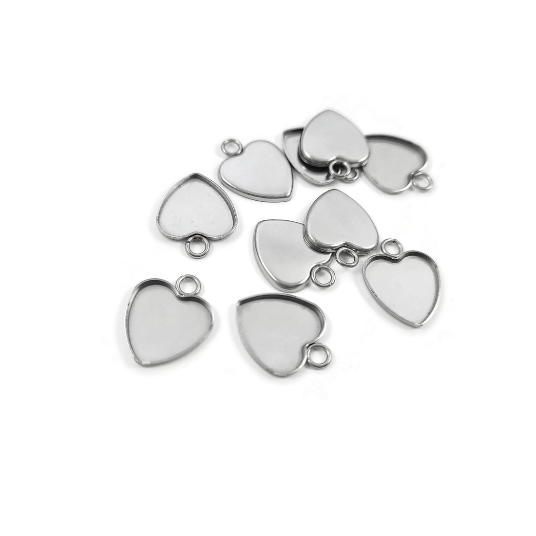 10 pendentifs en forme de cœur en acier inoxydable