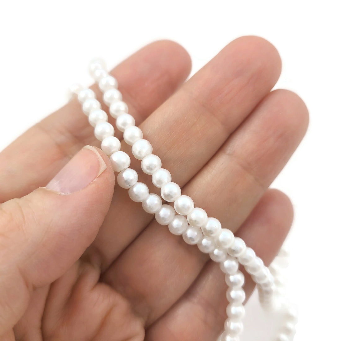 Perles rondes effet nacré en verre de 4mm