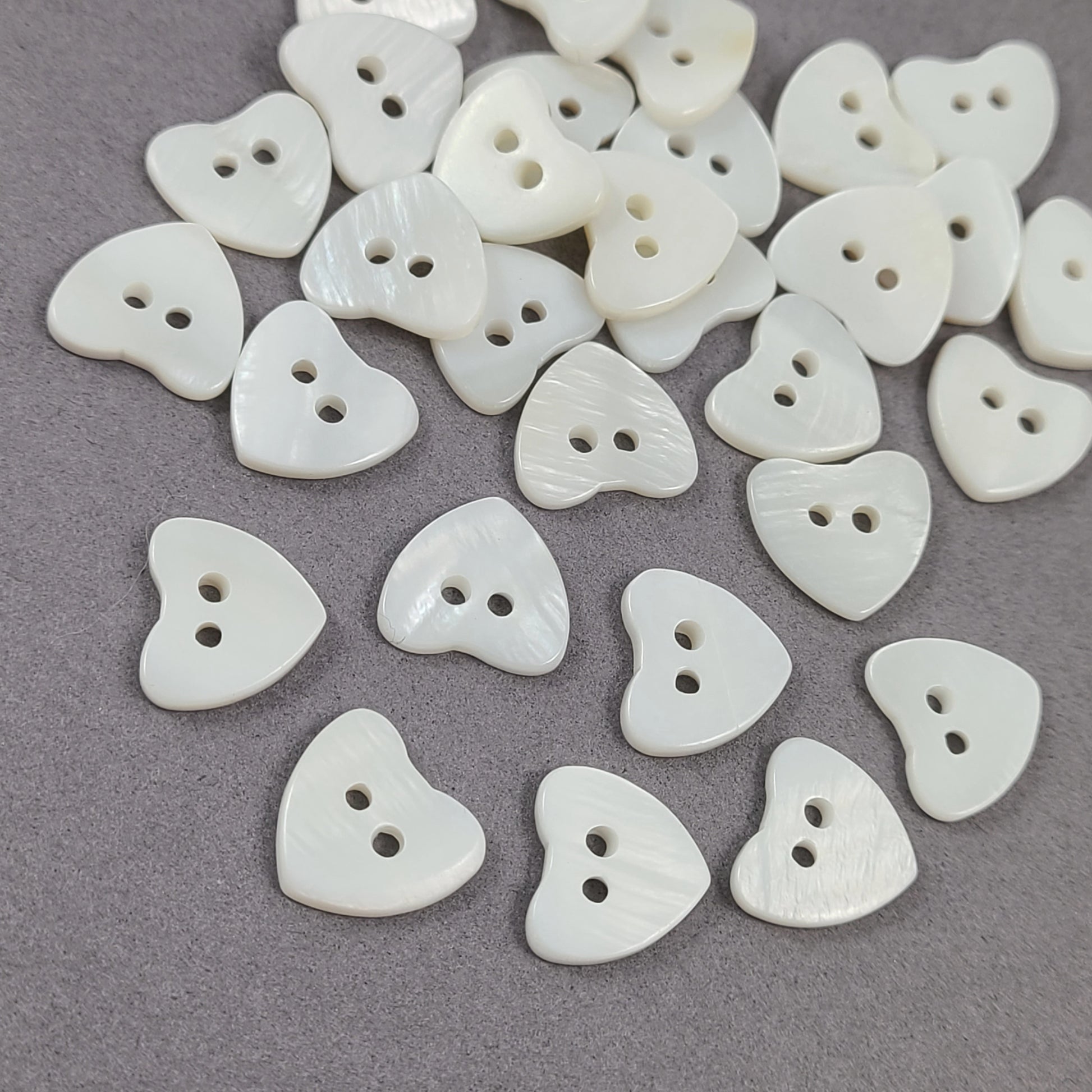 Bouton coeur en nacre naturel 12mm - ensemble de 6 boutons