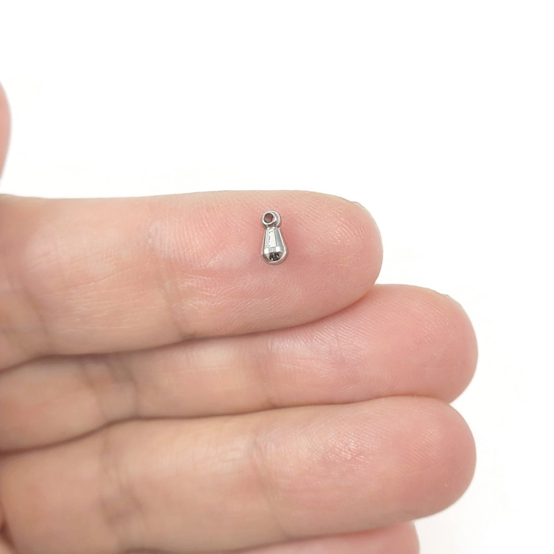 10 Stainless steel teardrop shaped charms 6mm