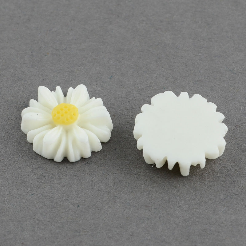 10 White daisy resin flatback cabochons