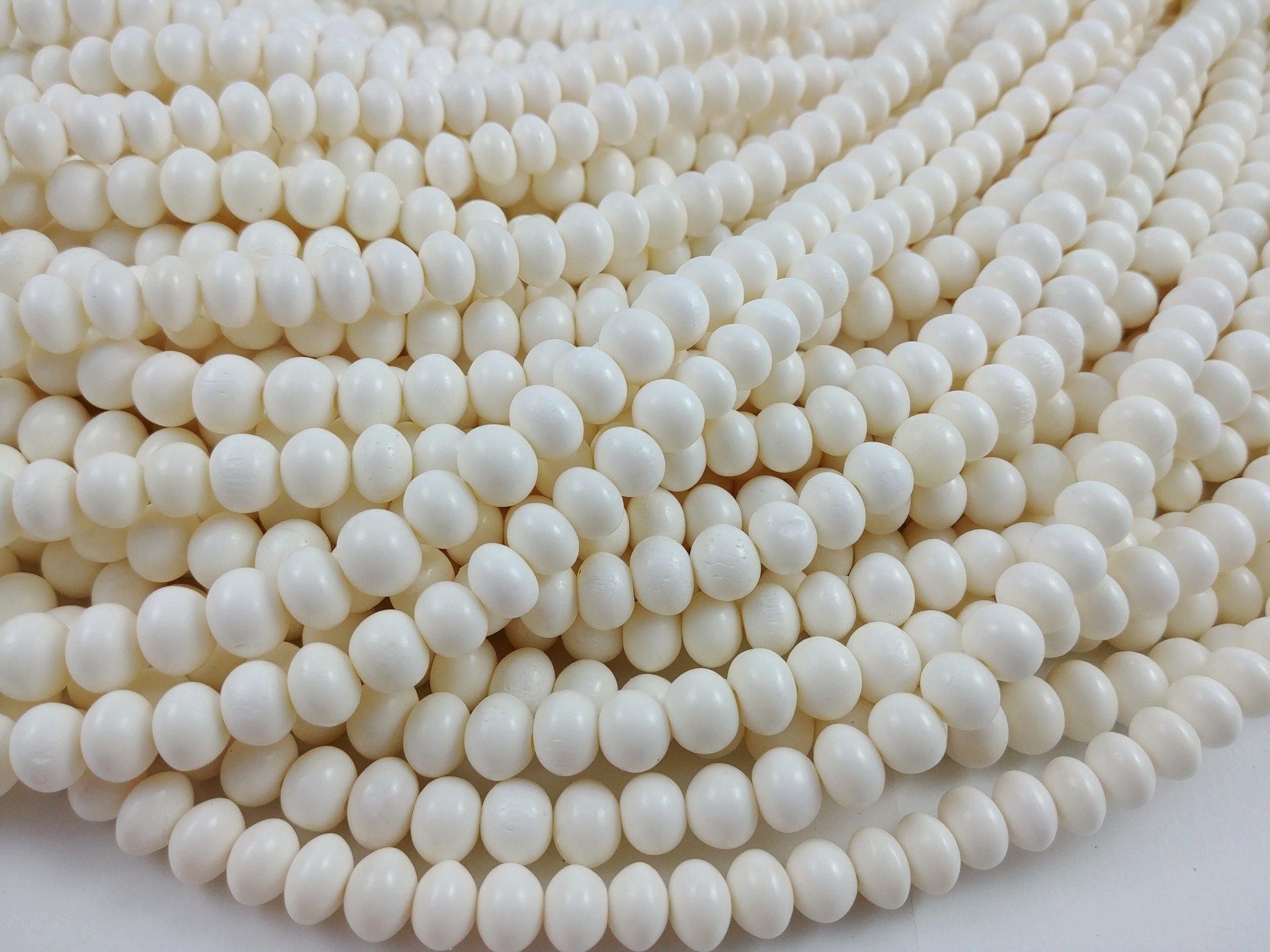 White natural bone round beads
