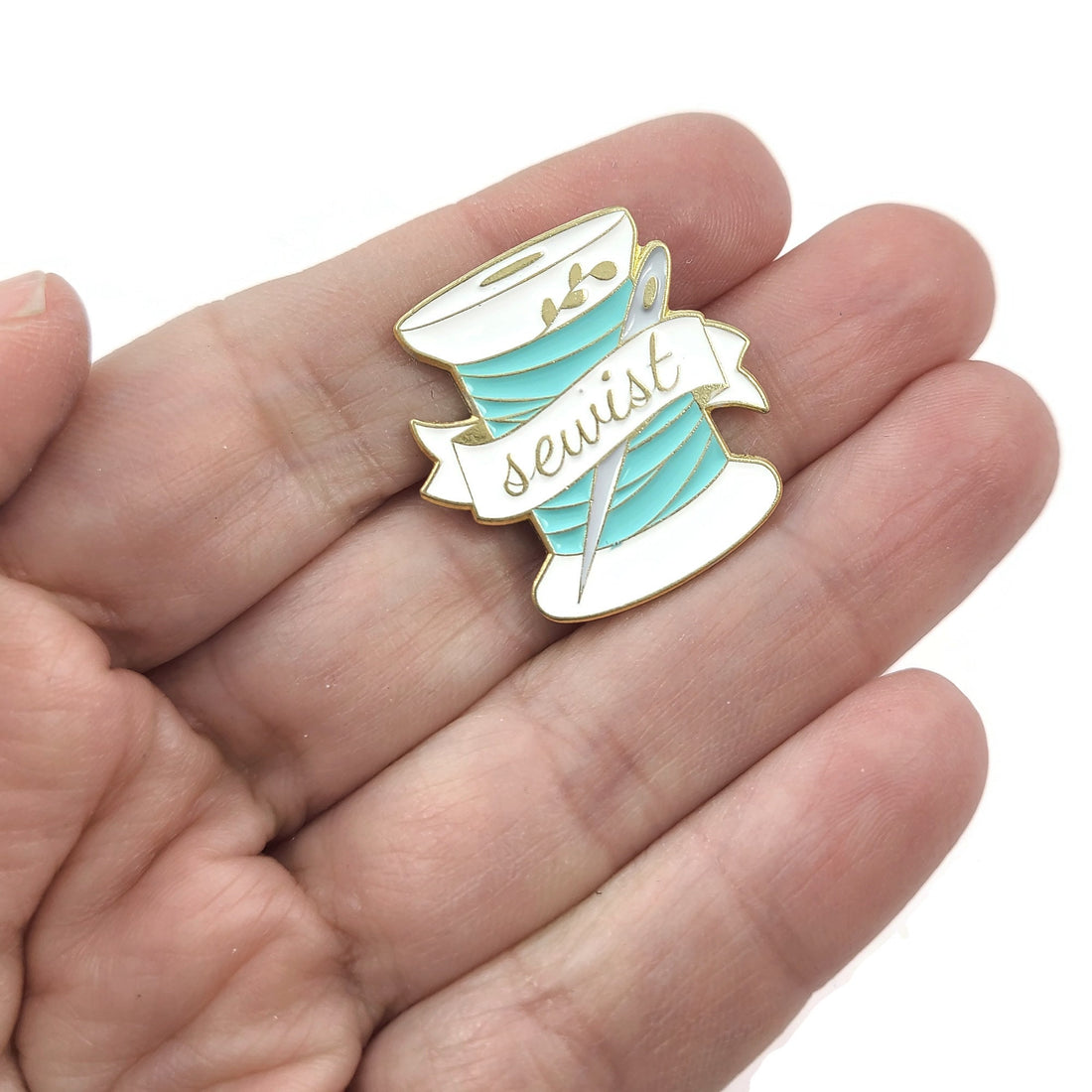 Sewing enamel pin, Fun crafters badge, Sew lover brooch, Cute gift for quilters and dressmakers