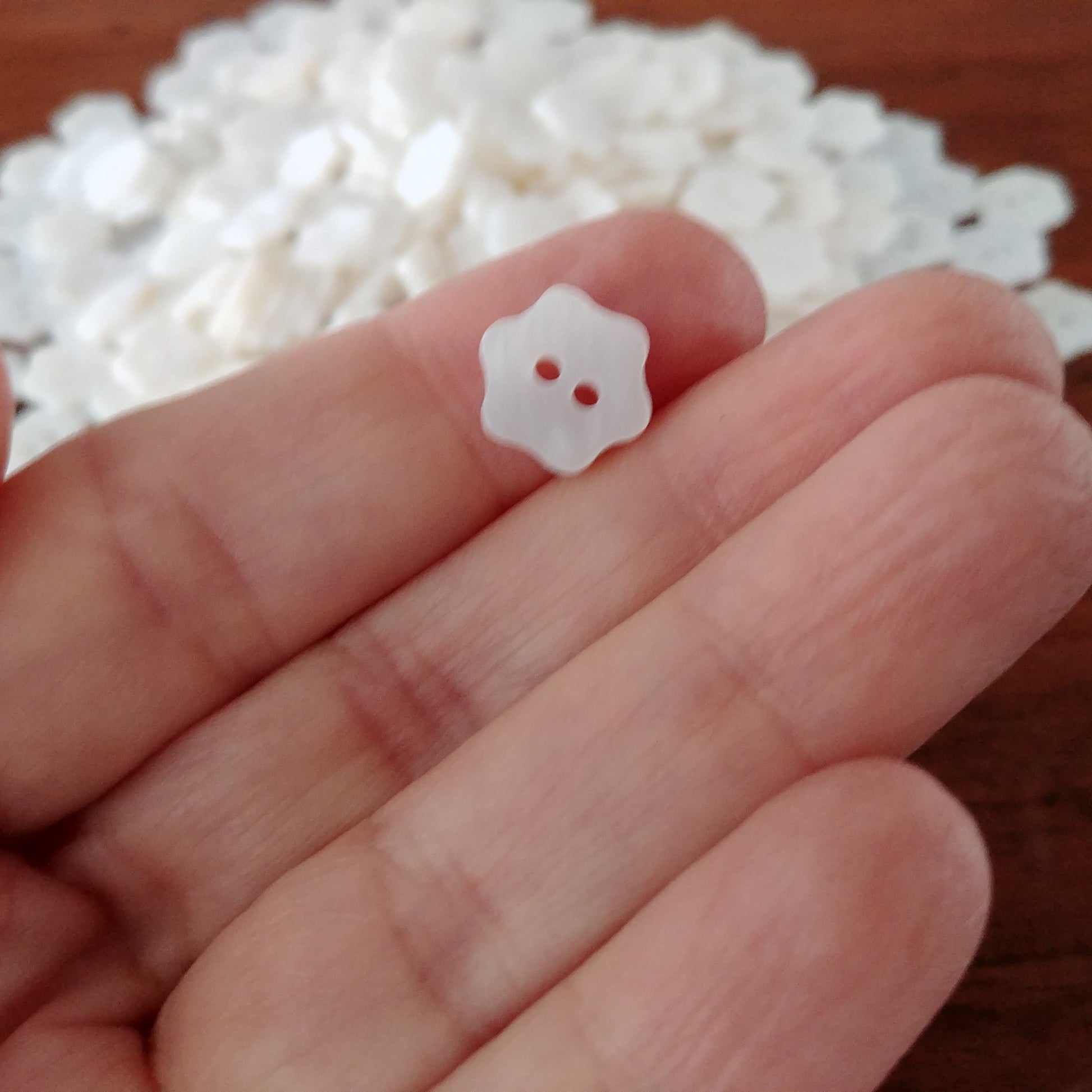 Mother of Pearl Shell Buttons 11 or 13mm - set of 6 white flower buttons