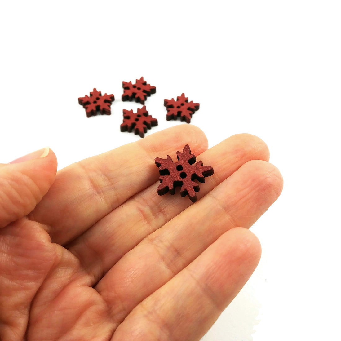 6 Boutons Flocons de neige en bois marron 18mm