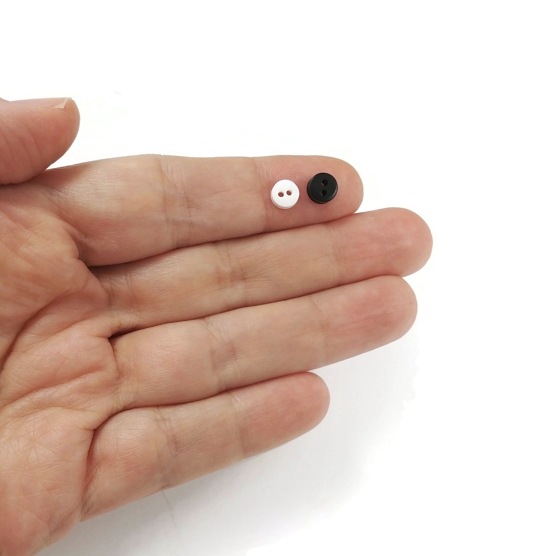 25 Boutons en résine de 6mm
