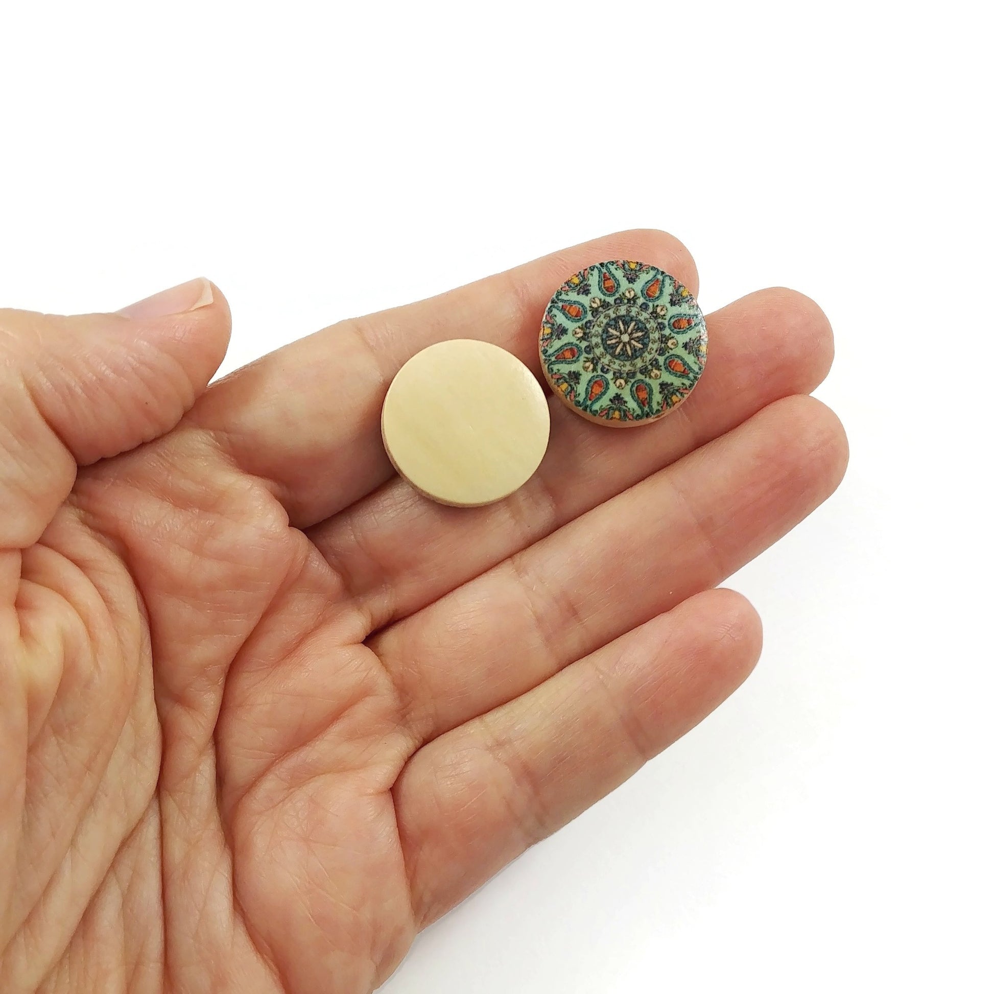 Mixed pattern wooden beads flat round 20mm - 15 pces