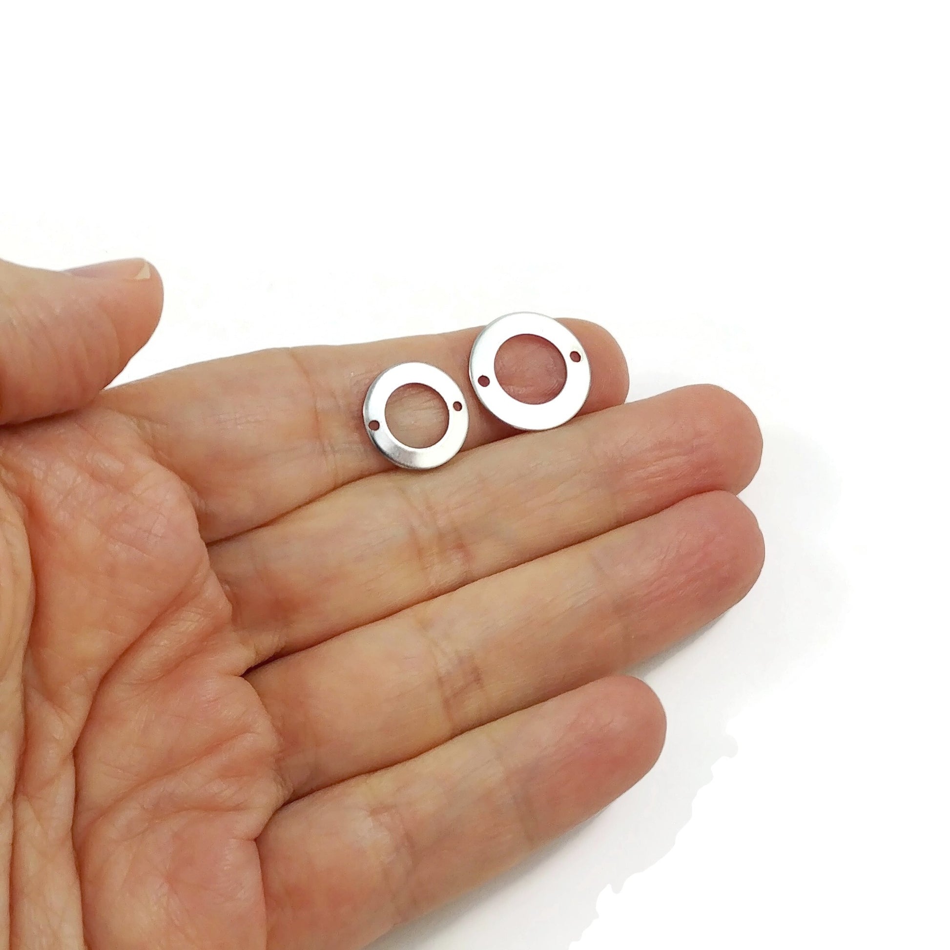 6 Donut connector stainless steel charms