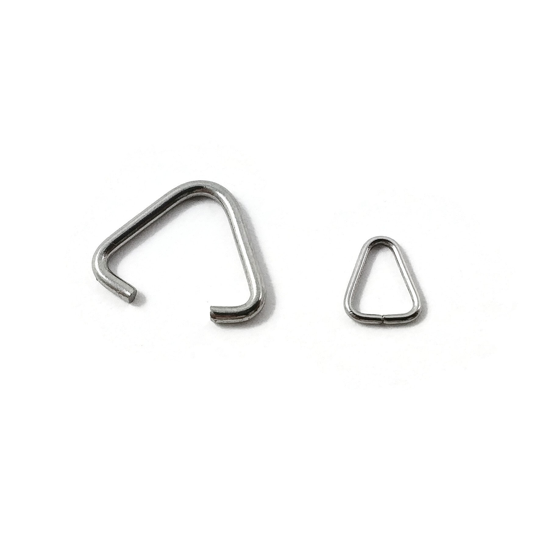 10 Stainless steel triangle jump rings - Silver pinch bails
