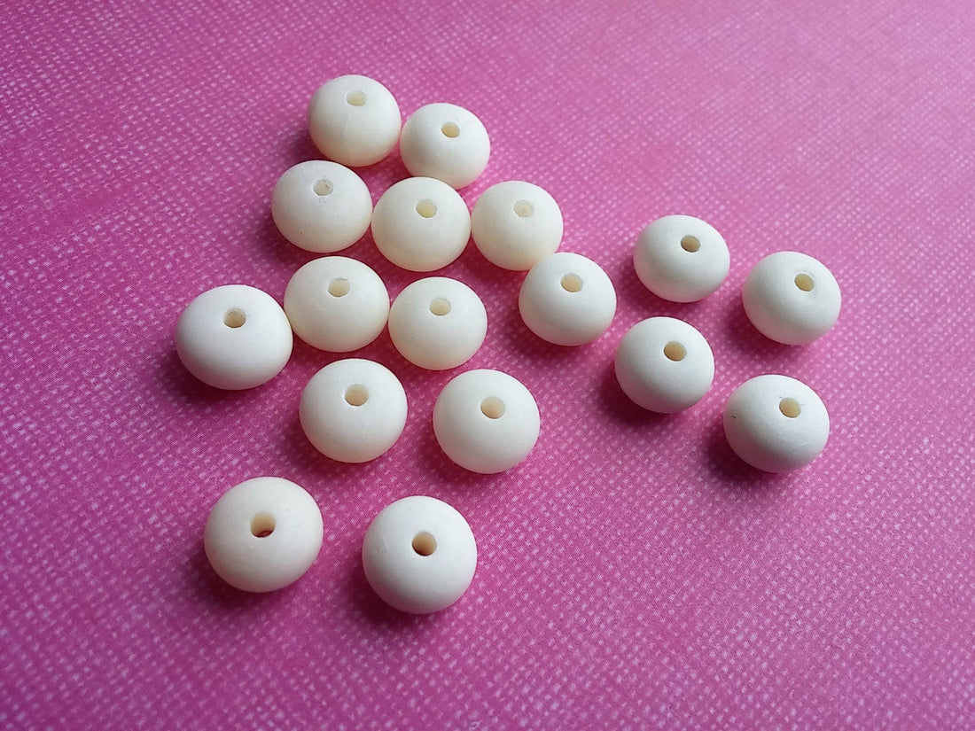 15 Perles rondelles en os naturel blanc 10mm