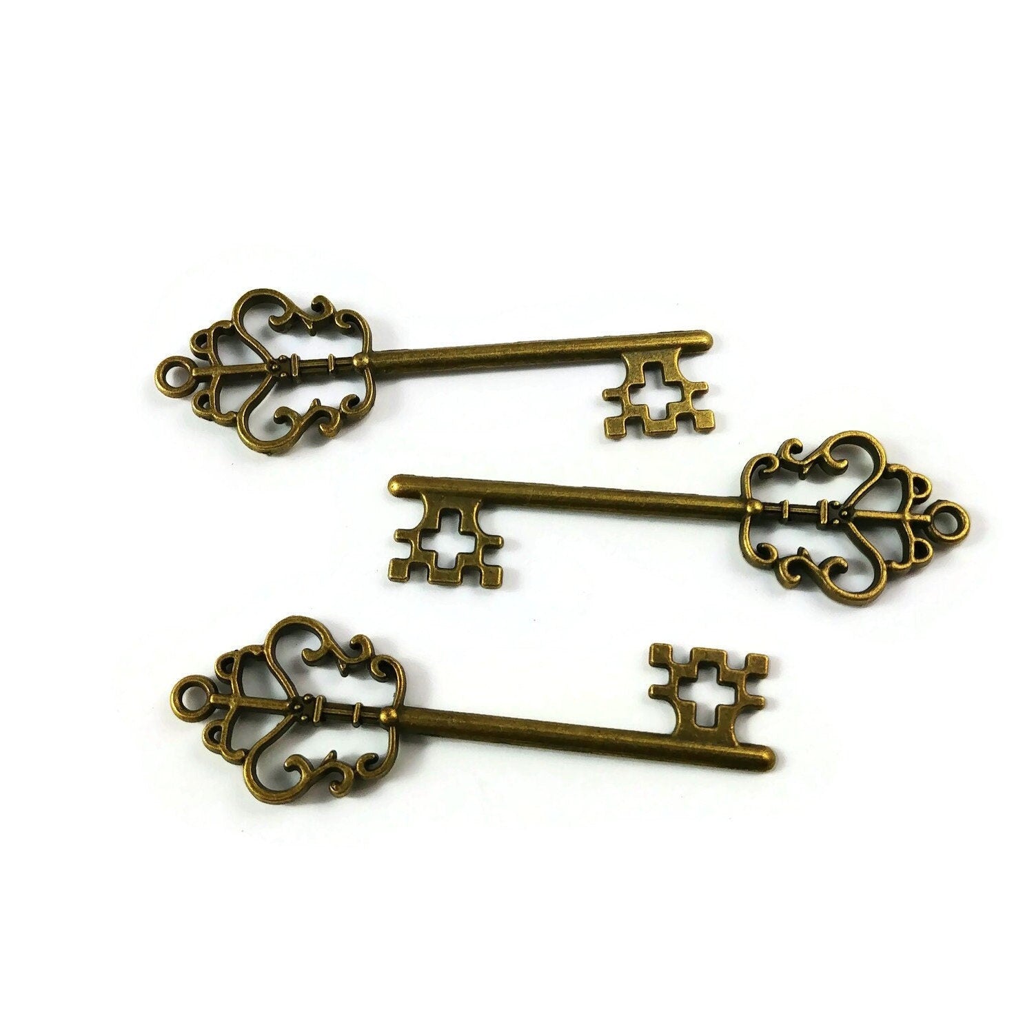 Large skeleton key charm, Hypoallergenic DIY necklace pendant, Victorian steampunk pendant, gold bronze silver plated charms