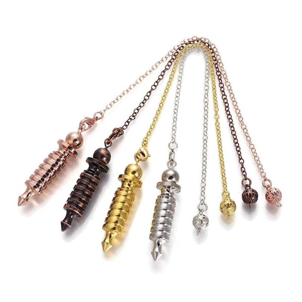 Pendentif pendule radiesthésique en métal - 4 couleurs disponibles