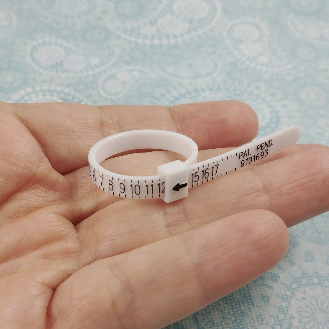 Reusable US Ring Sizer, Adjustable multisizer tool, Half and Half Sizes, Flexible Plastic Ring Sizer